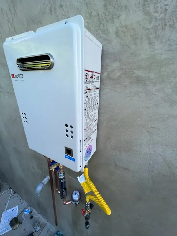 Tankless water heater installation for Williamsburg homes
